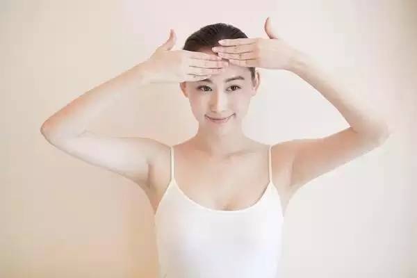 護(hù)膚別怕“慢”,晨間15分鐘很有必要! 護(hù)膚別怕“慢”,晨間15分鐘很有必要!