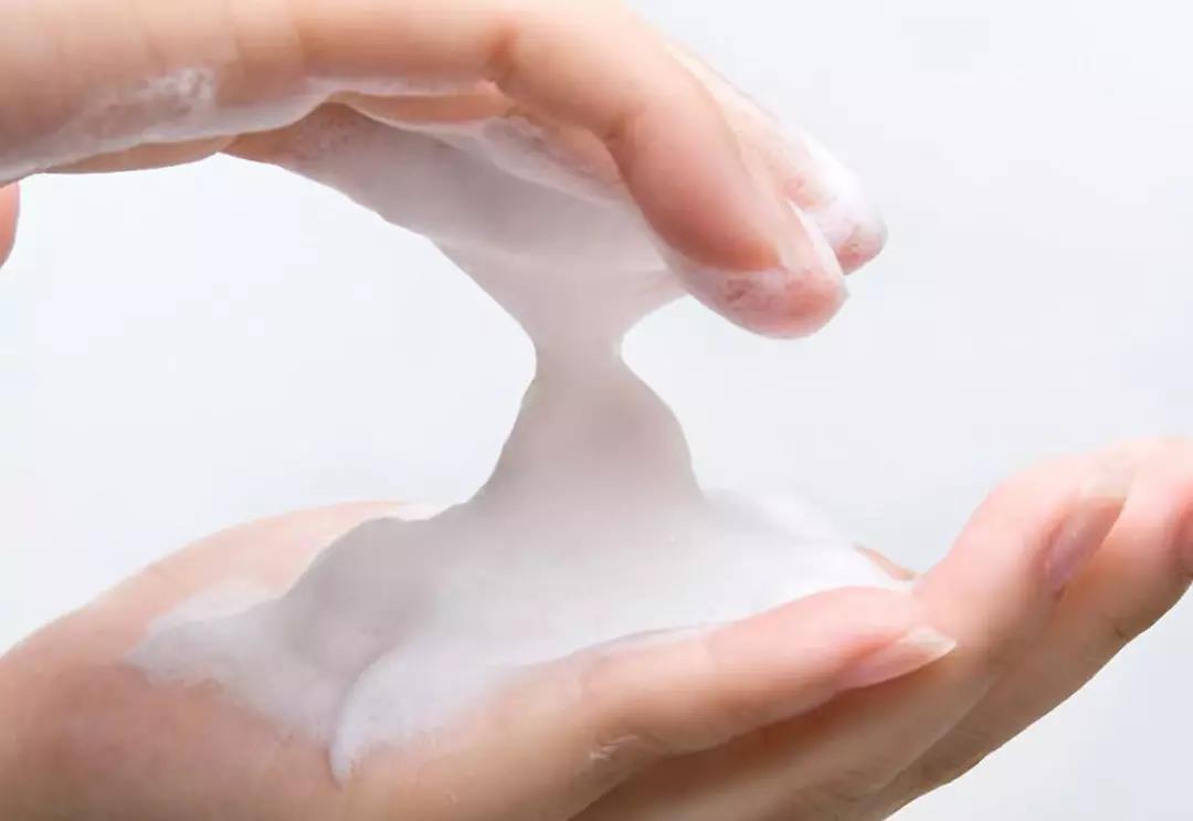 油性肌膚如何保濕補水?有哪些誤區? 油性肌膚如何保濕補水?有哪些誤區?